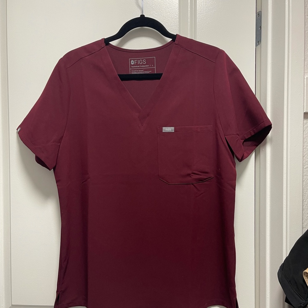 Figs women’s Catarina scrub top, burgundy, large